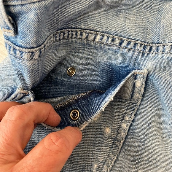 Citizens Of Humanity Blue Distressed Jean Shorts - Picture 15 of 15